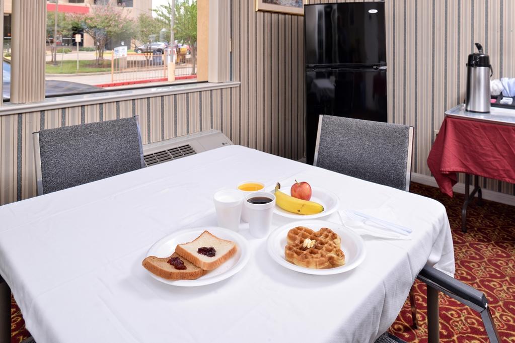 Americas Best Value Inn And Suites Houston/Northwest Brookhollow Facilidades foto